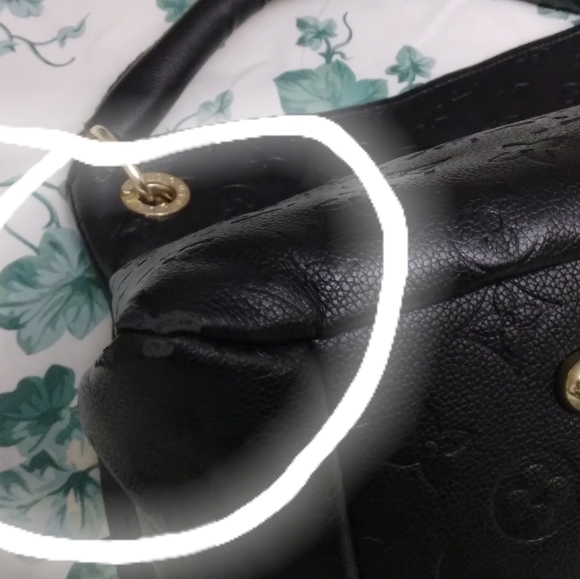 ARSTY GM~ holding item . Do not buy.. - Picture 11 of 14